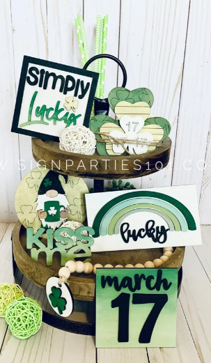 St. Patrick Gnome Sitters S0535